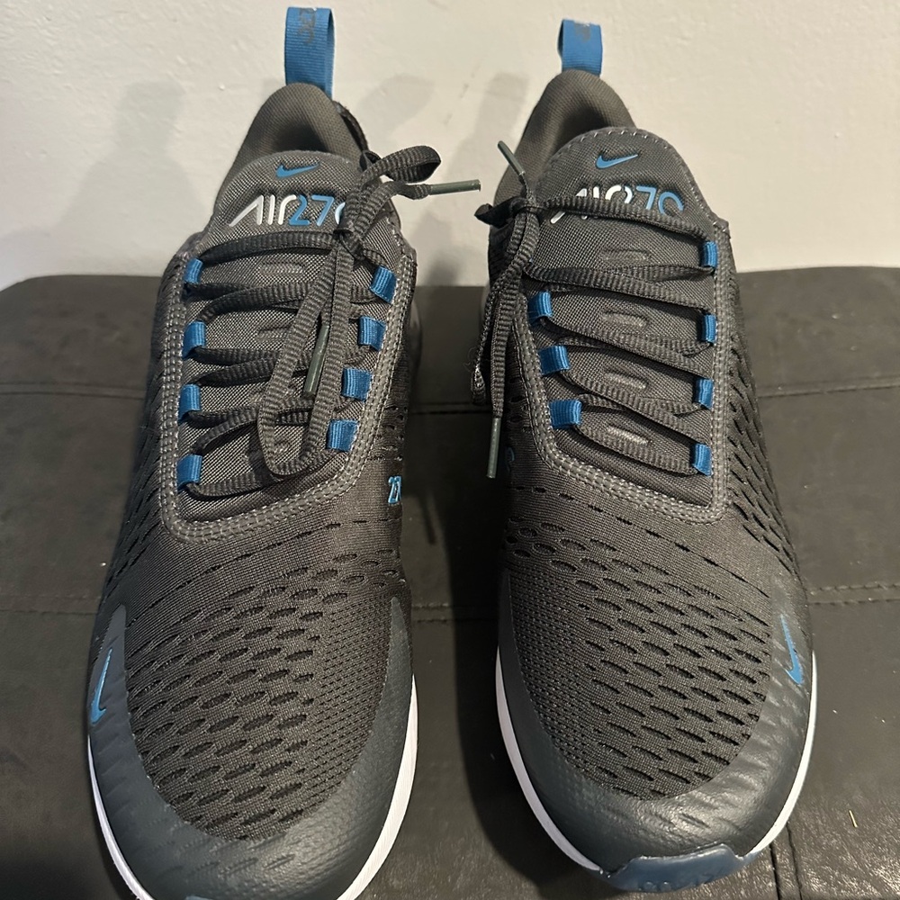Nike Air 270 Charcoal Gray with Blue Highlights - Picture 2 of 10